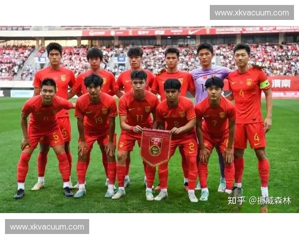 国足逆转取胜展现顽强斗志全场鏖战九十分钟点燃球迷激情 国足逆转取胜展现顽强斗志全场鏖战九十分钟点燃球迷激情